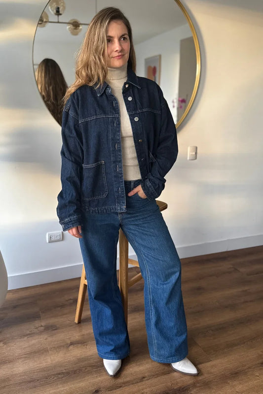 10058 Chaqueta tipo camisa de mezclilla