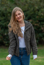 Cargar imagen en el visor de la galería, Chaqueta Mujer Impermeable Cola Pato Militar
