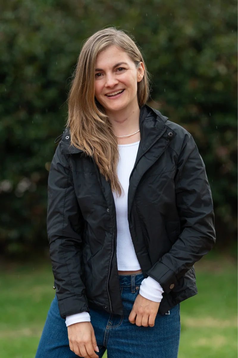 10045 Chaqueta Tipo Cola Pato