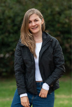 Carregar imagem no visualizador da galeria, Chaqueta Mujer Impermeable Cola Pato Negro
