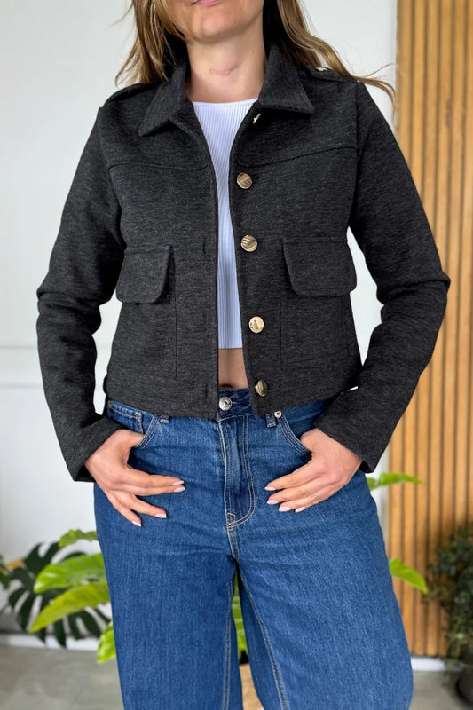 26149  Chaqueta Unicolor Corta Gris Oscuro