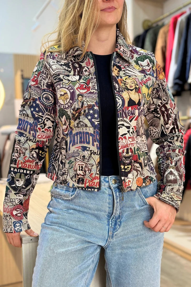 26153 Chaqueta Estampada Cremallera