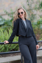 Cargar imagen en el visor de la galería, Conjunto para mujer Blazer Corto
