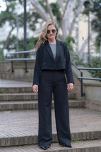 Cargar imagen en el visor de la galería, Conjunto para mujer Blazer Corto
