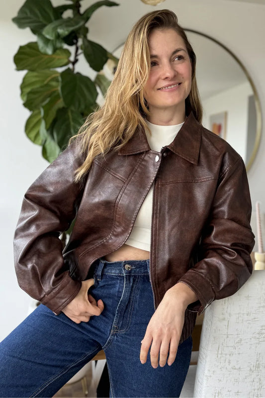 10064 Chaqueta Tipo Cuero