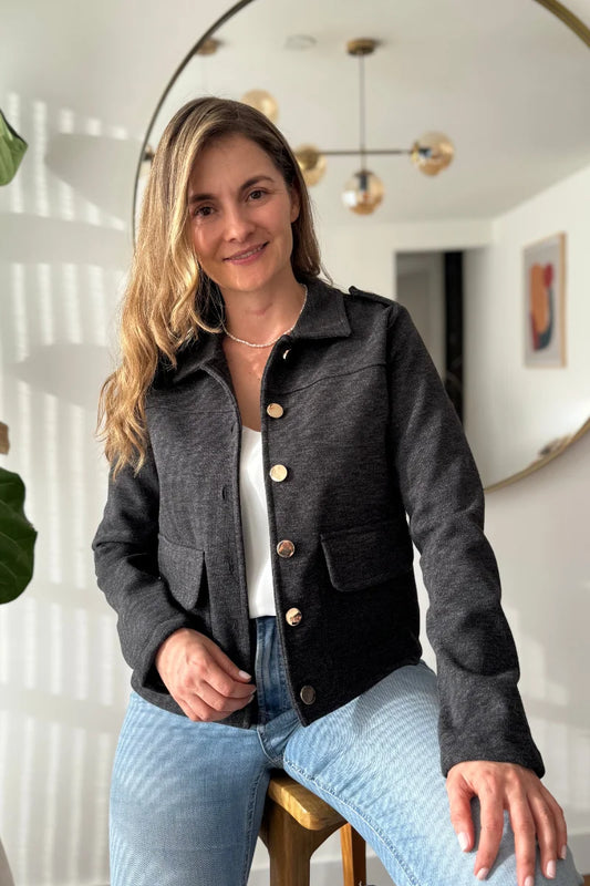 26149 Chaqueta  unicolor Larga Gris Oscuro