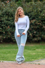 Cargar imagen en el visor de la galería, Pantalón Jean Flores
