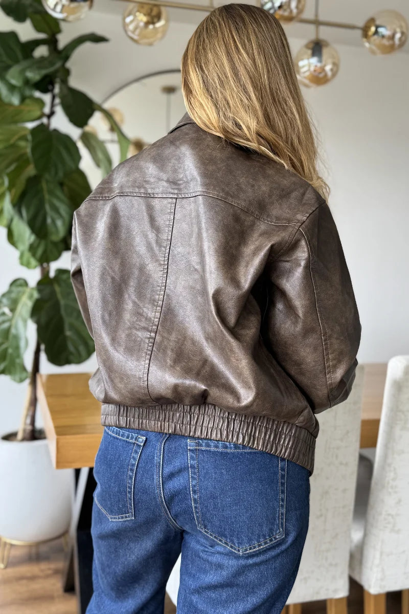 10064 Chaqueta Tipo Cuero