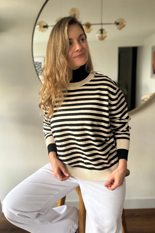 24010 Buzo tejido a rayas