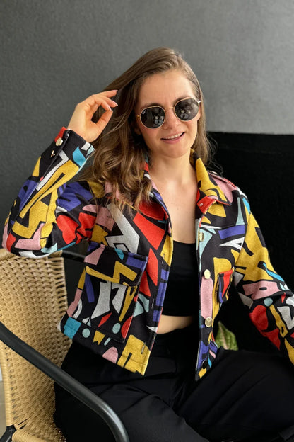 26143-1 Chaqueta Estampada en Paño Corta