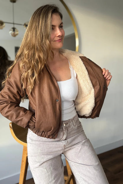 10057  Chaqueta acolchada cuero tex ovejera