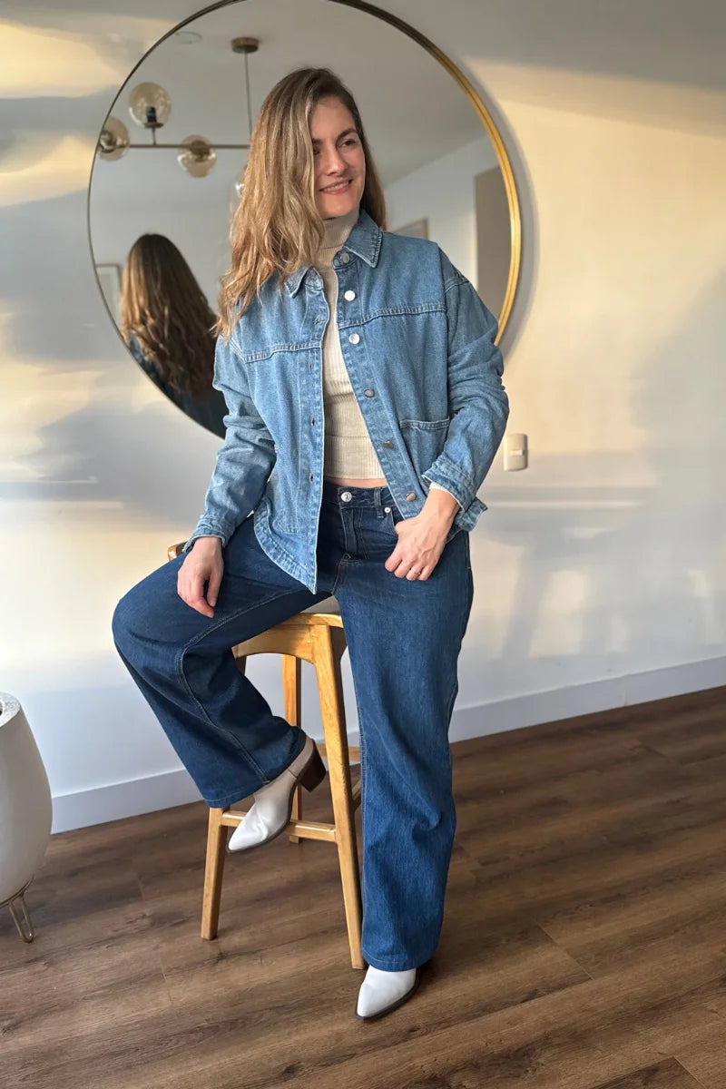 10058 Chaqueta tipo camisa de mezclilla