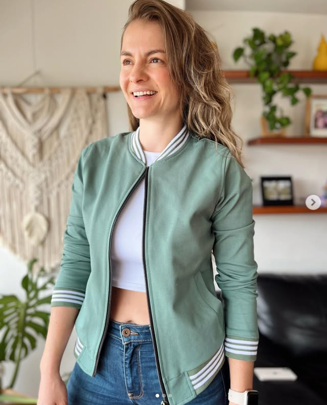 26076  Bomber Classic Mujer