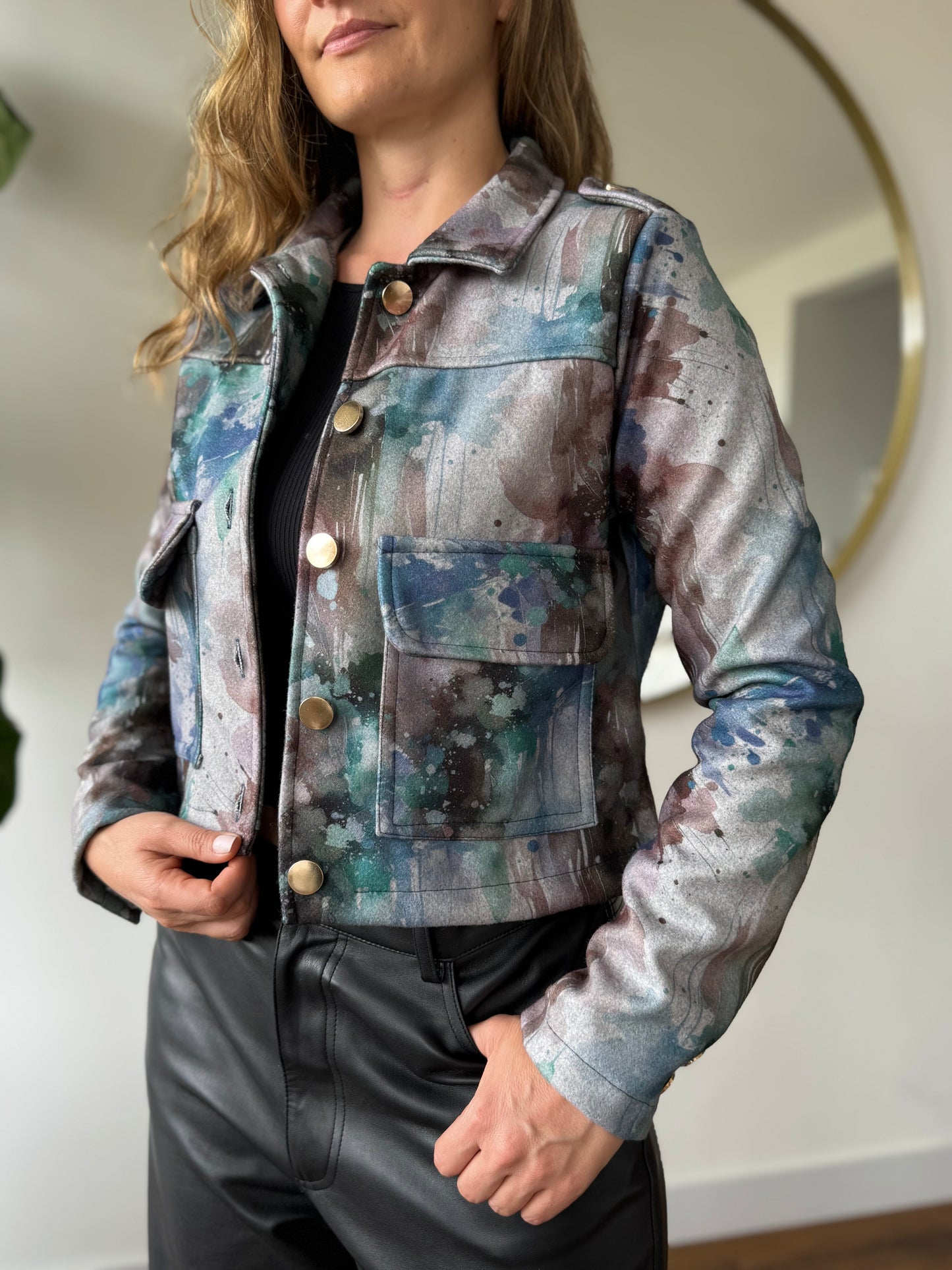 26143-18 Chaqueta Estampada en Paño Corta