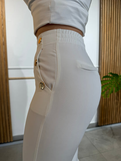 02 Pantalón Botón  Sobrepuesto