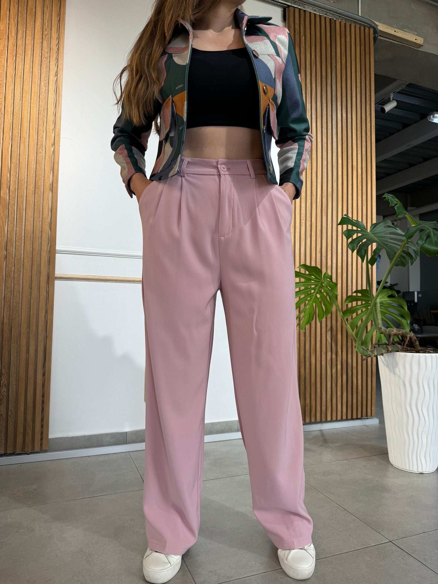 04 Pantalón Suelto Rosado