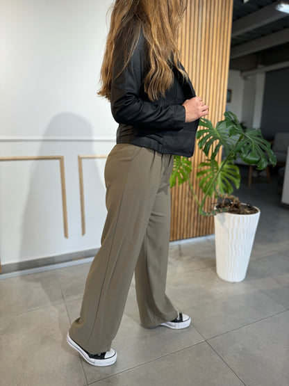 04 Pantalón Suelto Rosado