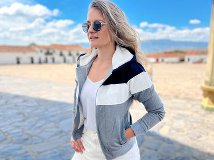 26044 Chaqueta con capota  Bloques de Colores