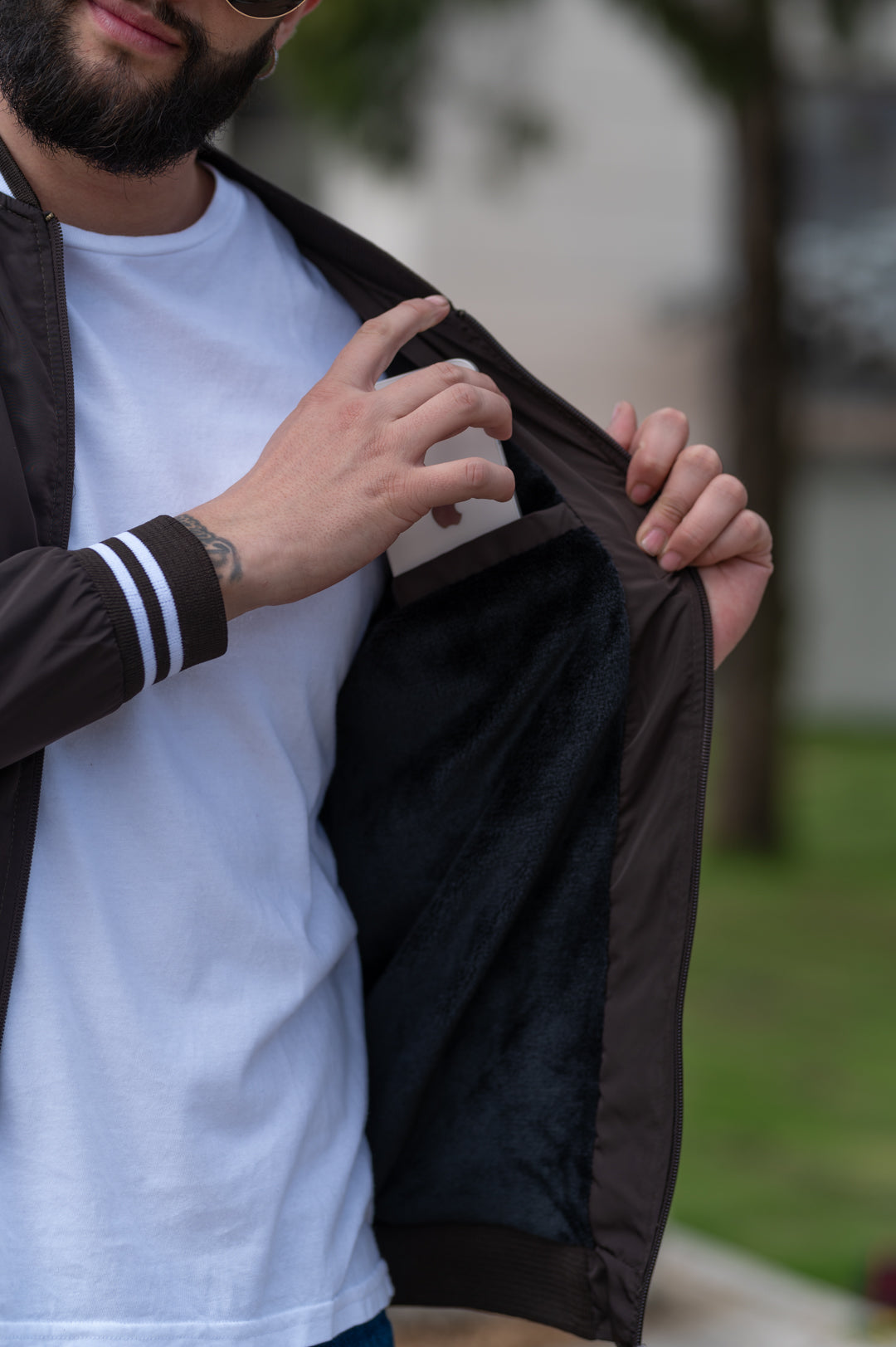 Chaquetas Impermeable 14152 Cafe Con Raya Blanca