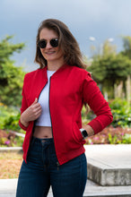 Cargar imagen en el visor de la galería, Match Chaqueta Beisbolera Mujer 26128 Rojo
